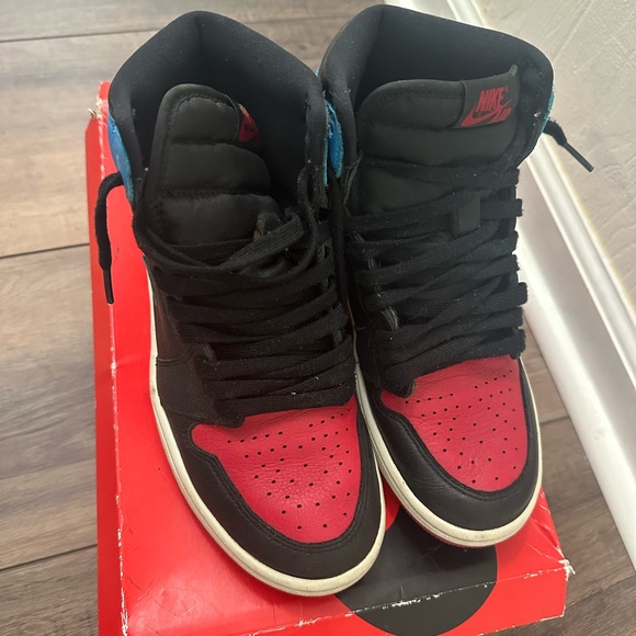 Nike Air High-Top Black and Red Sneakers - Picture 2 of 6